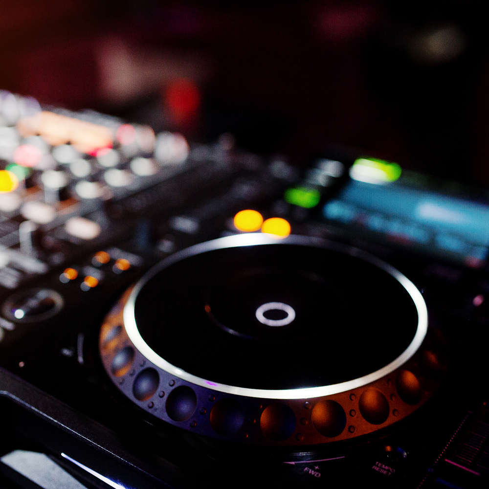 evento DJ + Percusión Latin Party Session