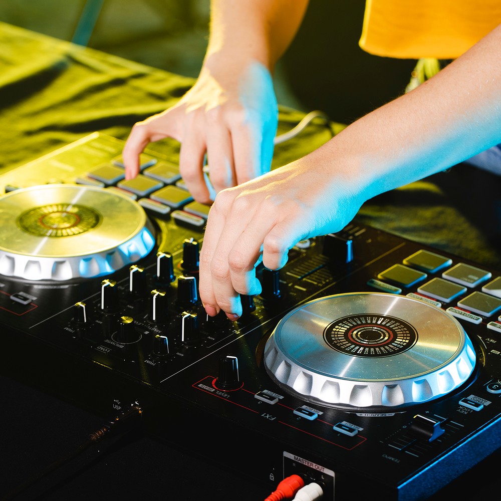 evento DJ+Violín Latin Pop