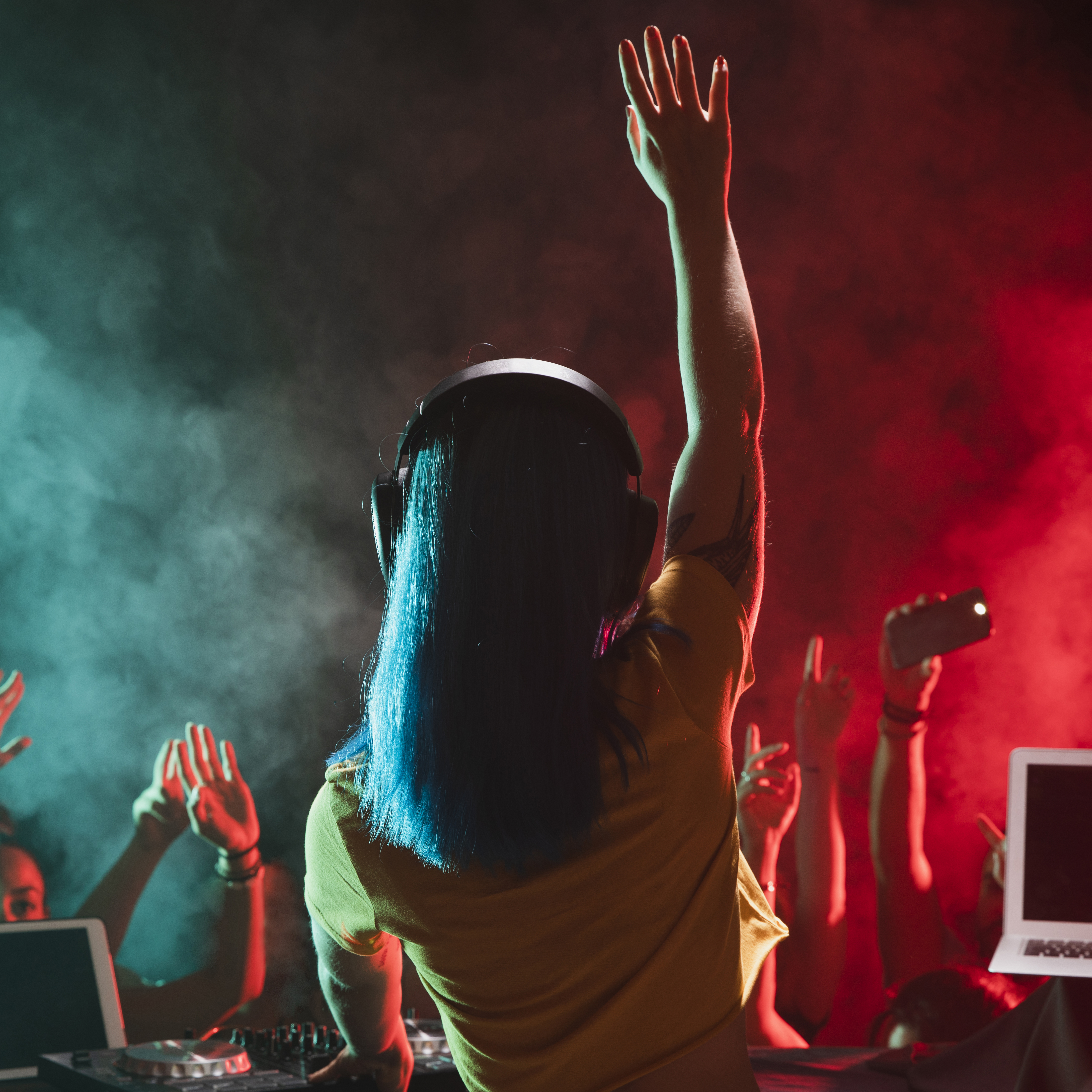 evento DJ + Percusión Baile tribal